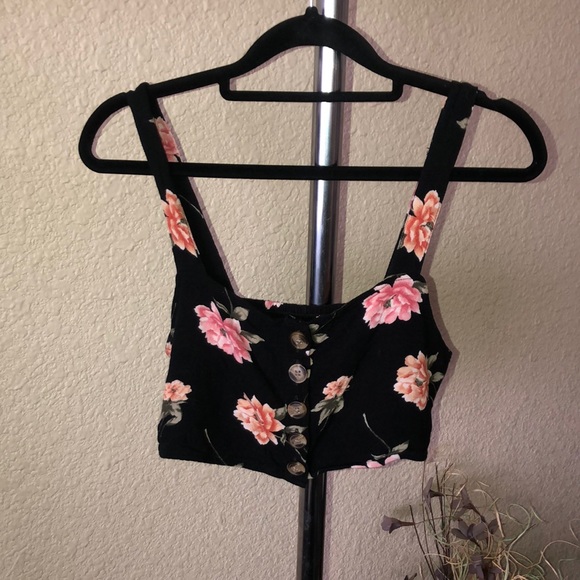 American Eagle Crop Flower Black Top - Picture 2 of 8